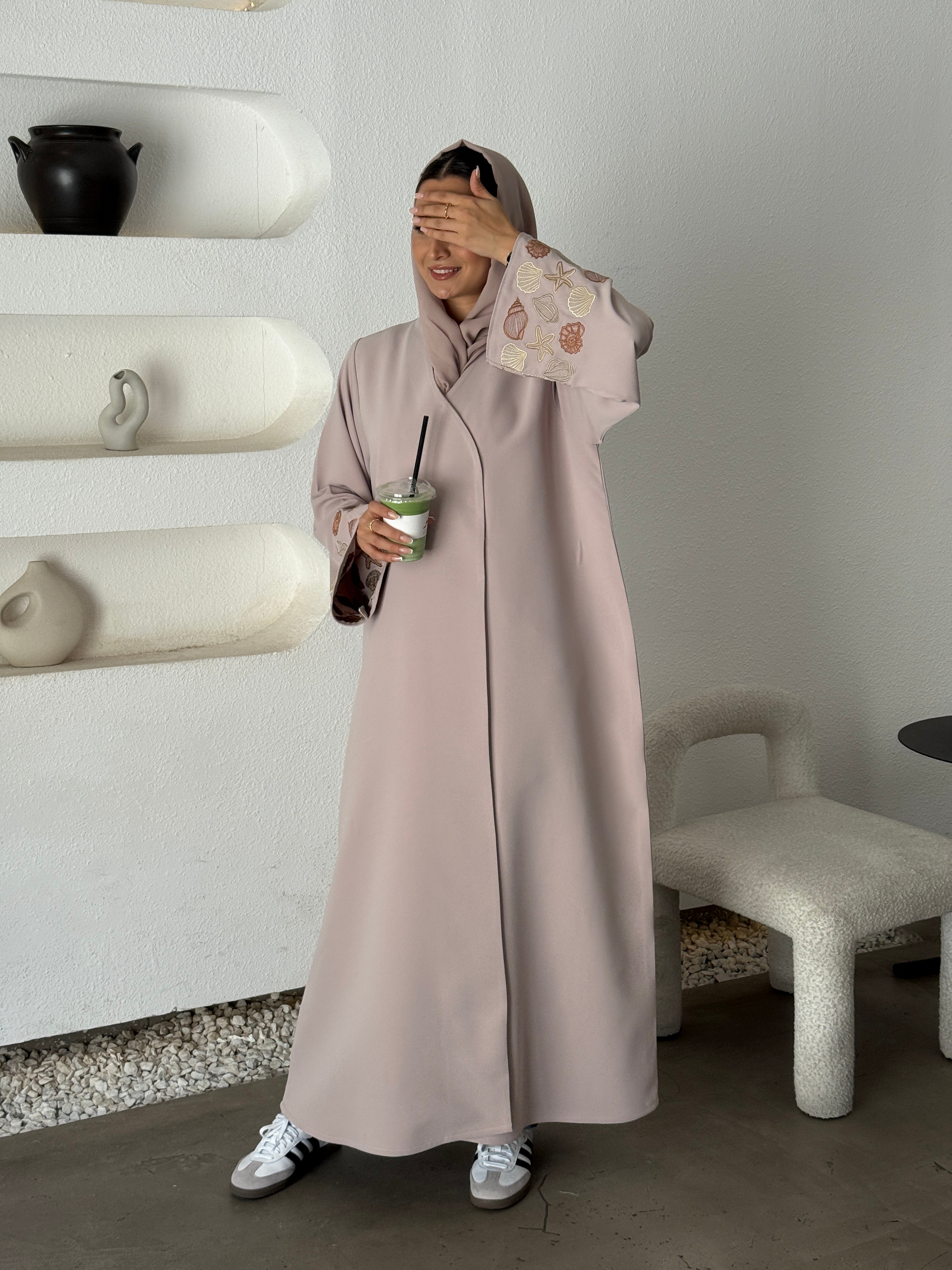 SHELL 🐚 - Contessa Collection