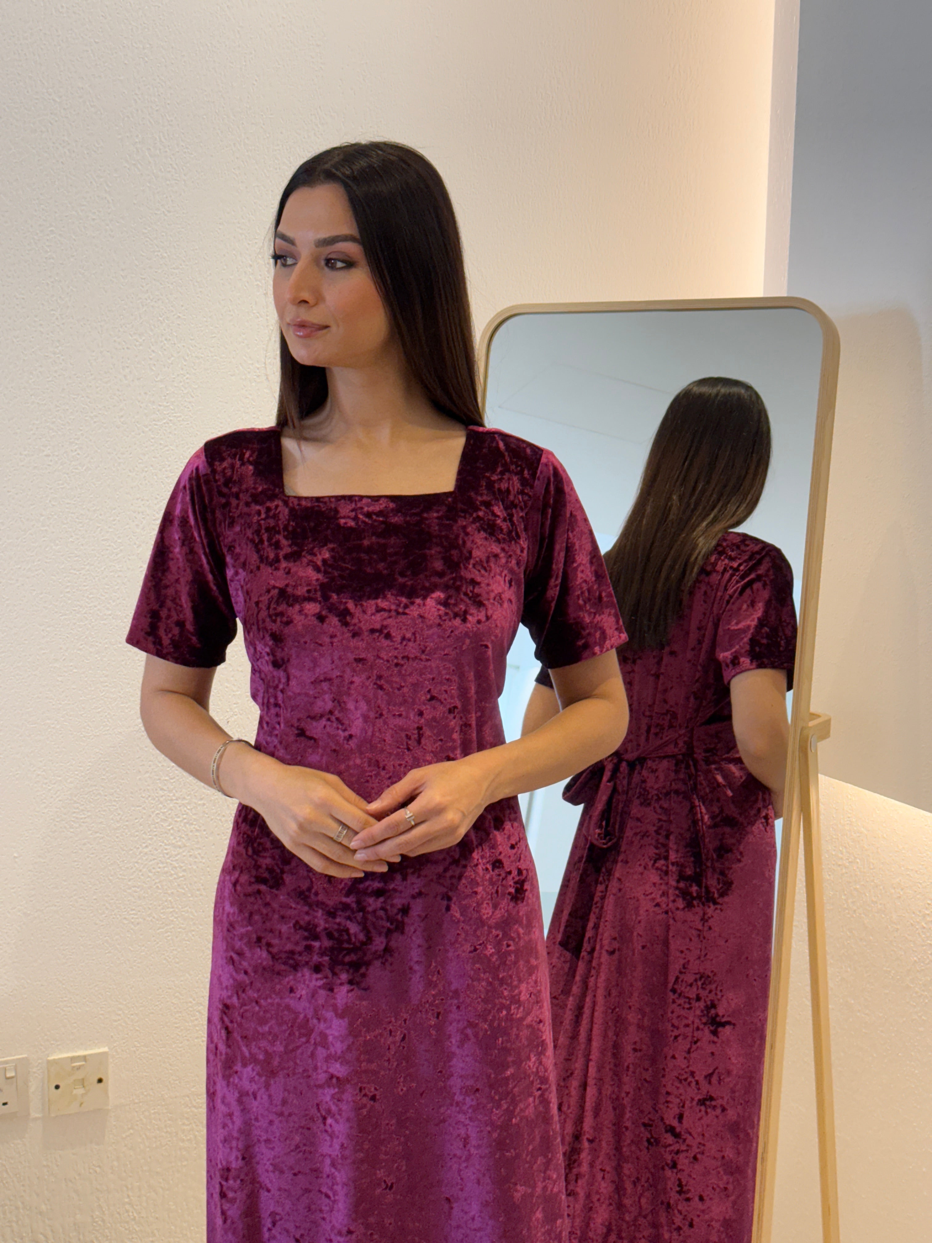 Velvet Inner Dress - Contessa Collection