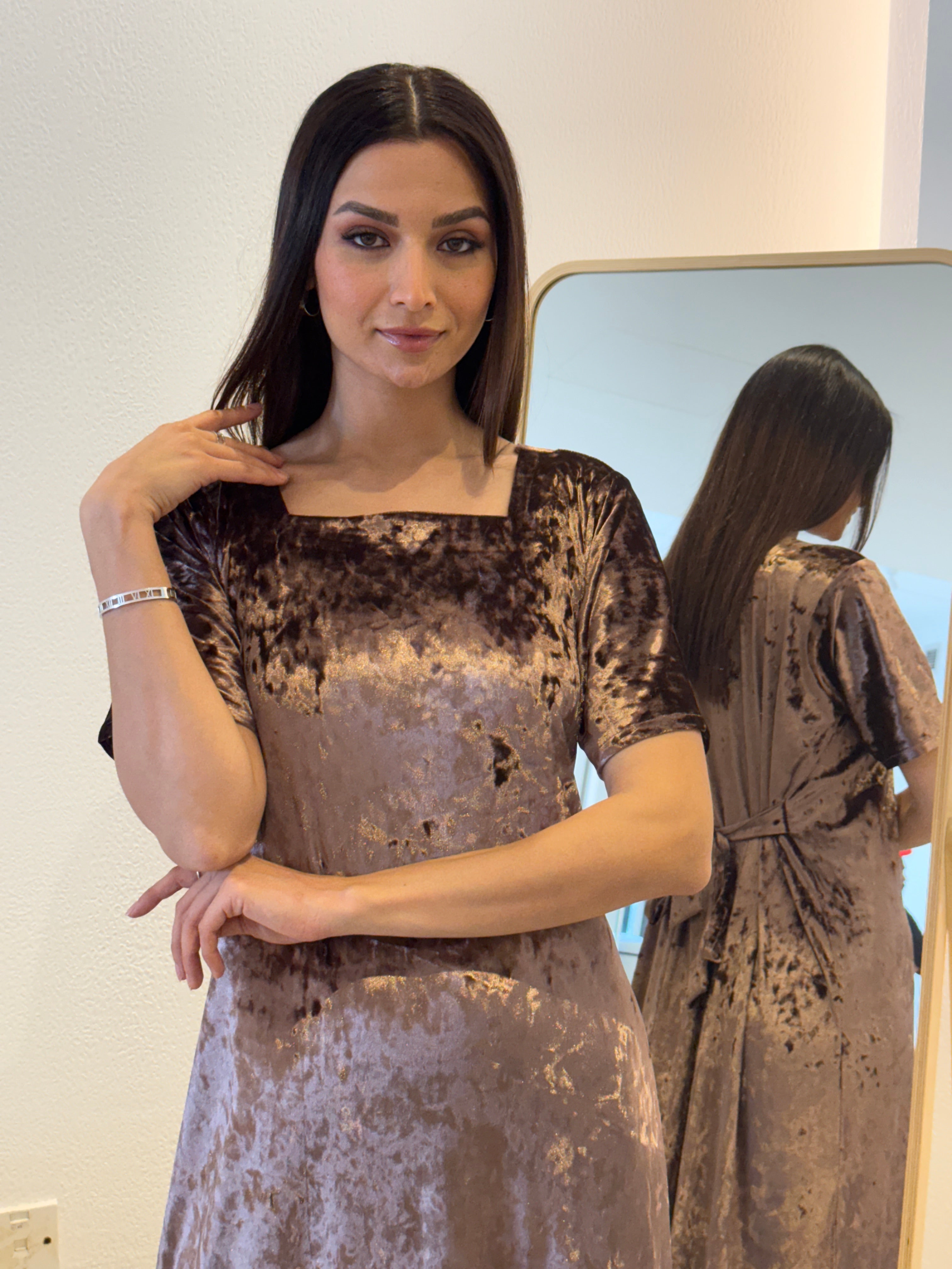 Velvet Inner Dress - Contessa Collection