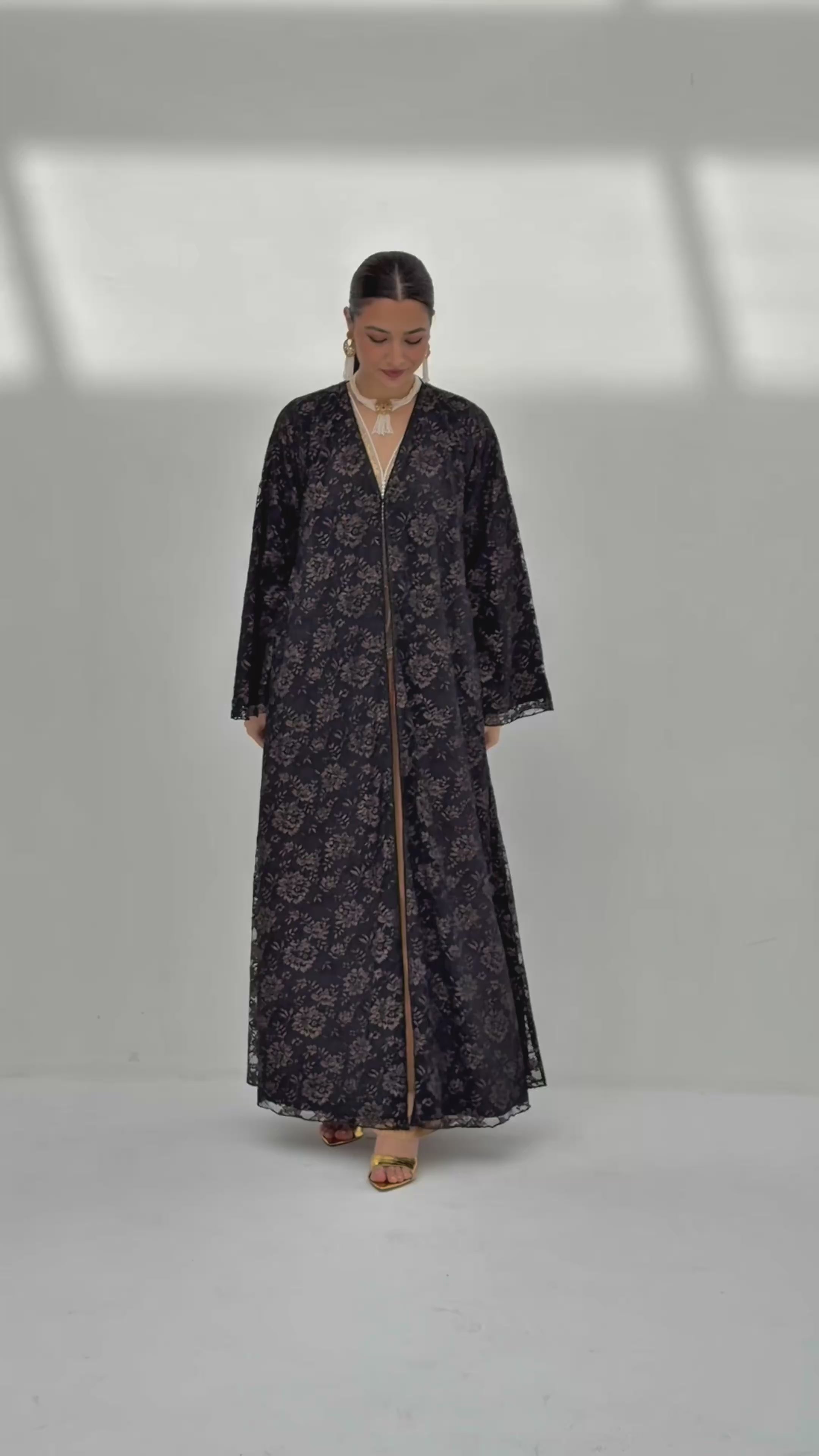 ZAHRA  ( Dantil Abaya With Sheila )