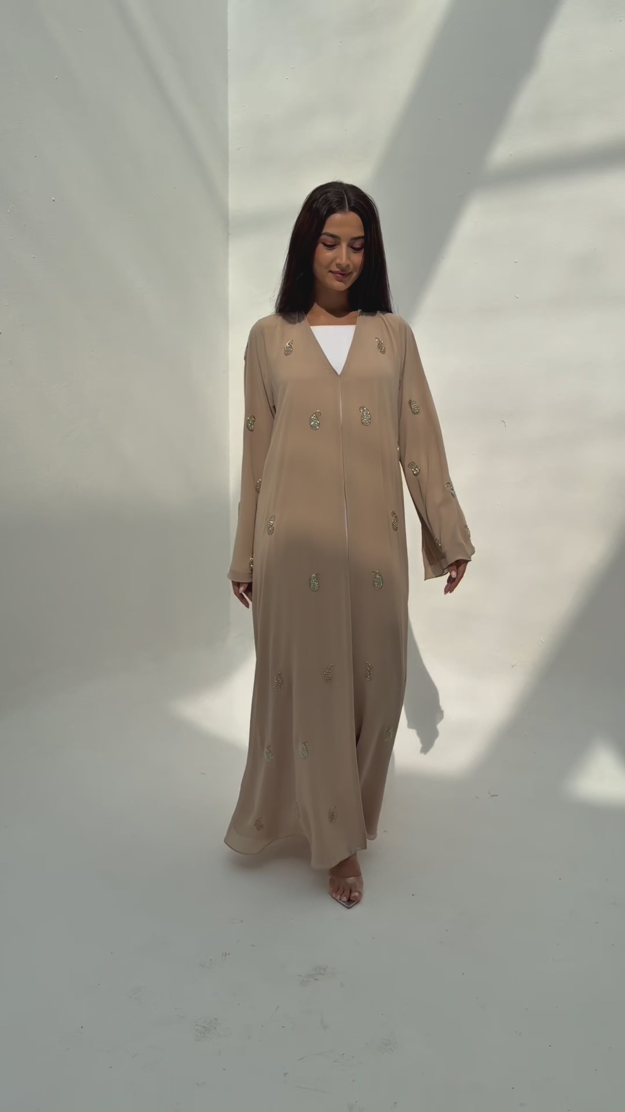 Paisley ( Abaya with Sheila )