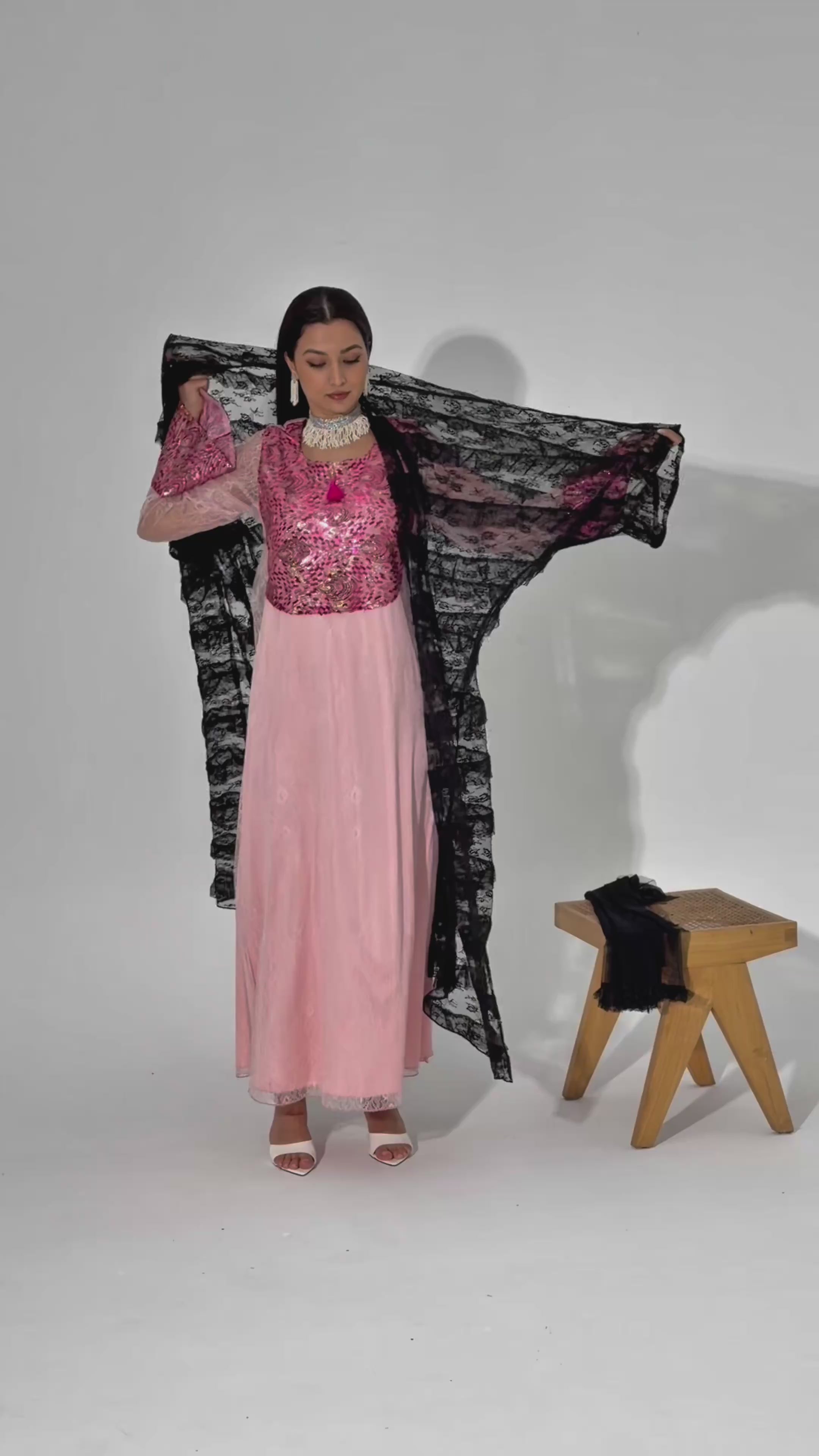 Tawoos ( Abaya with Sheila )