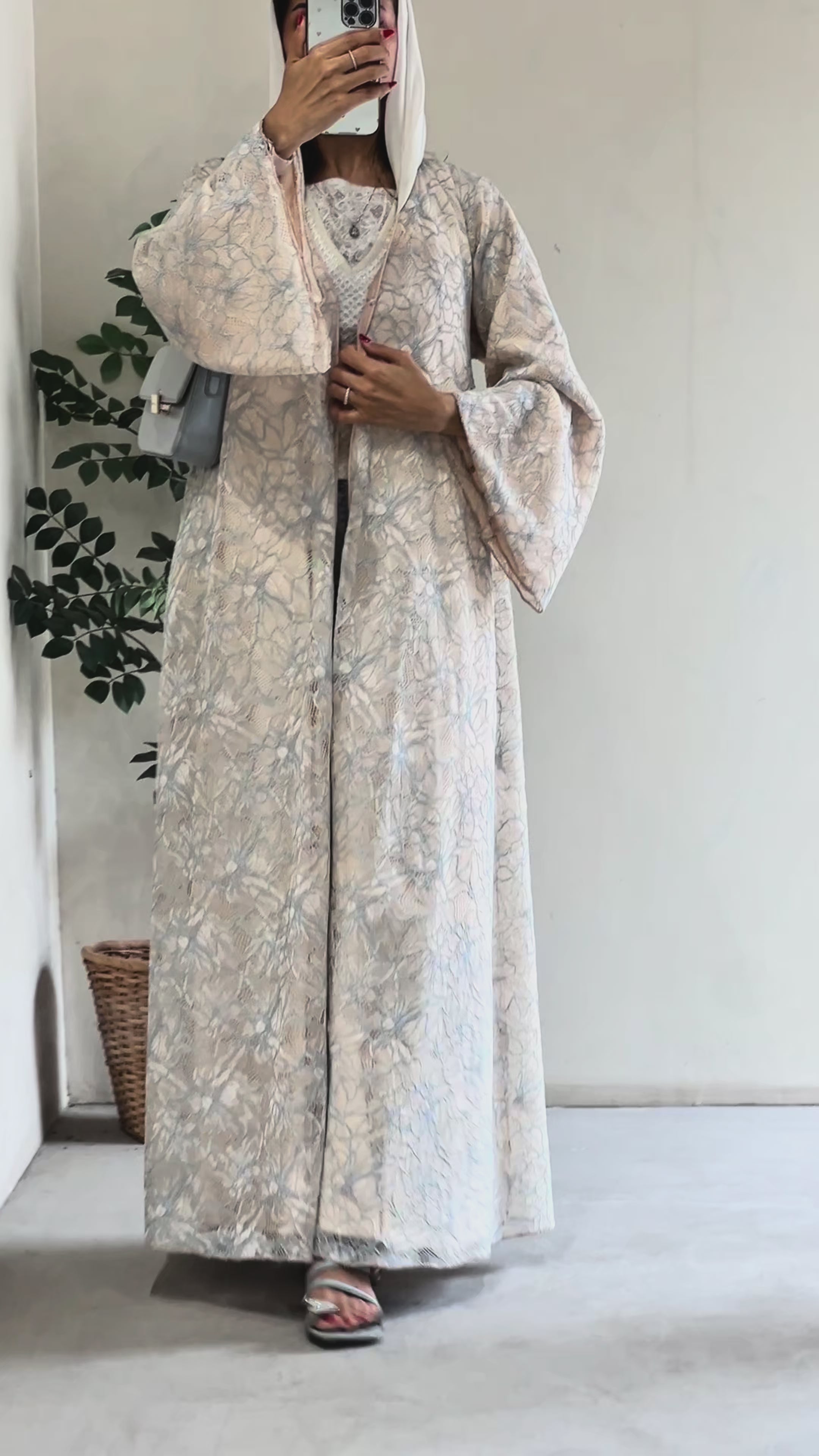 Hooriya ( Abaya with sheila )